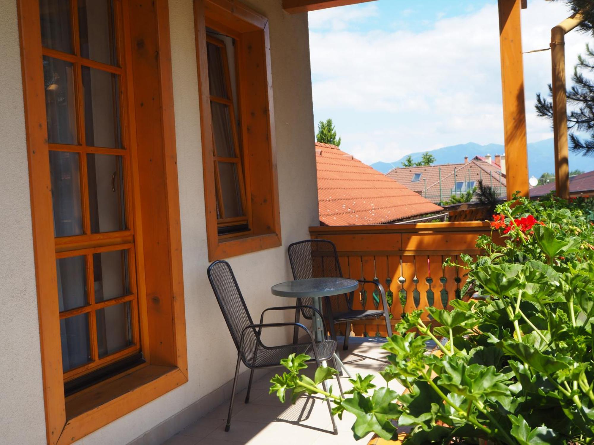 Privat Alenka Hotel ลิฟตอฟสกีมิคูลาช ภายนอก รูปภาพ